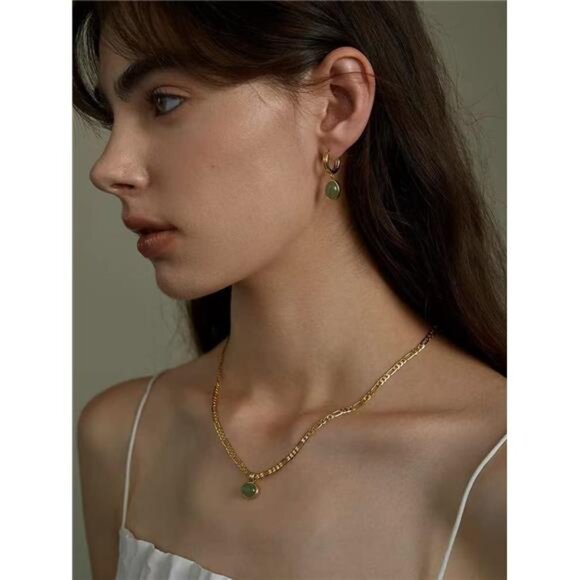 Green aventurine jewelry set gold necklace hoop earrings bracelet jade gift - Picture 4 of 7